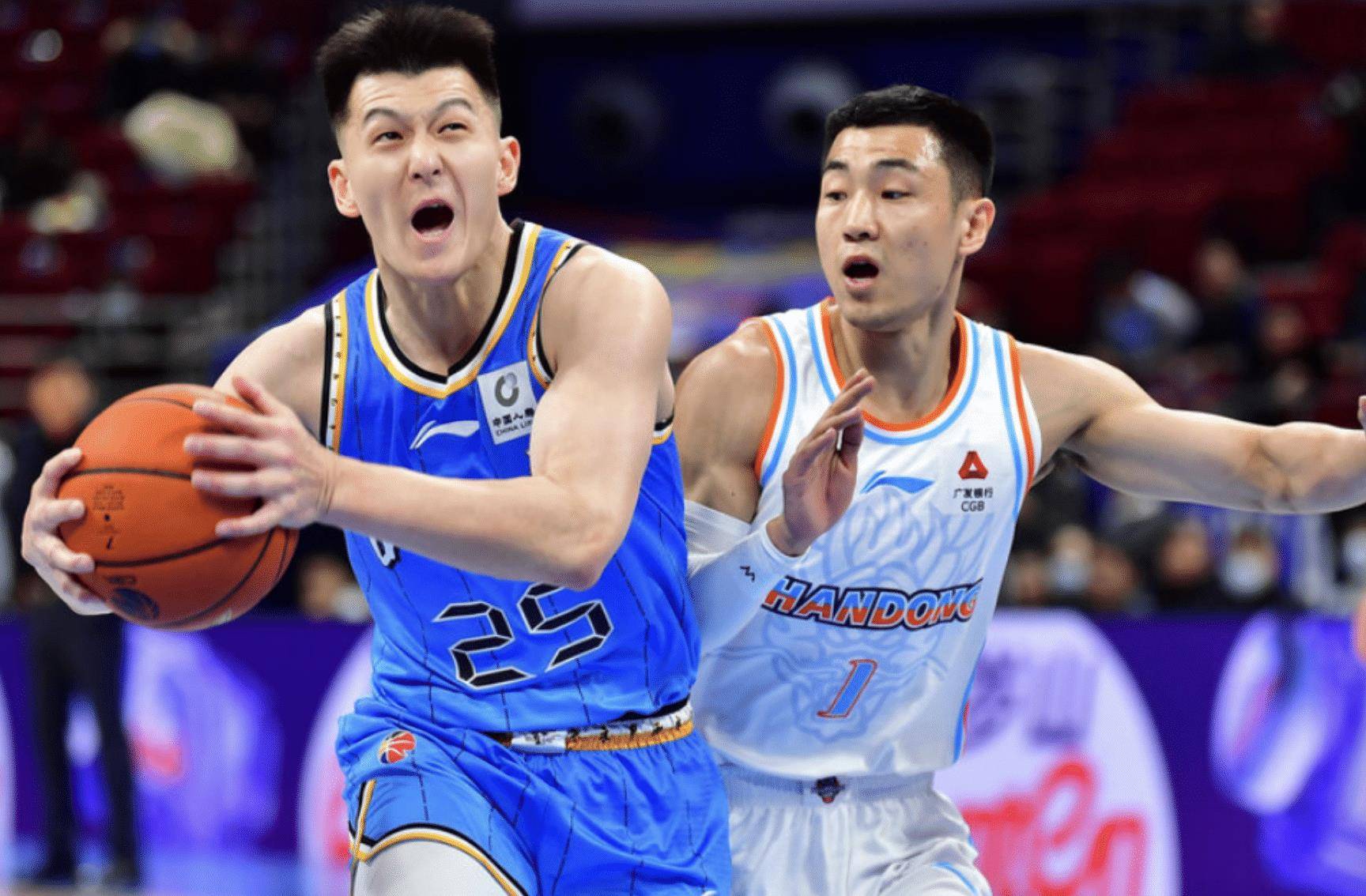高诗岩17+9山东险胜新疆齐麟17分李炎哲15分的简单介绍