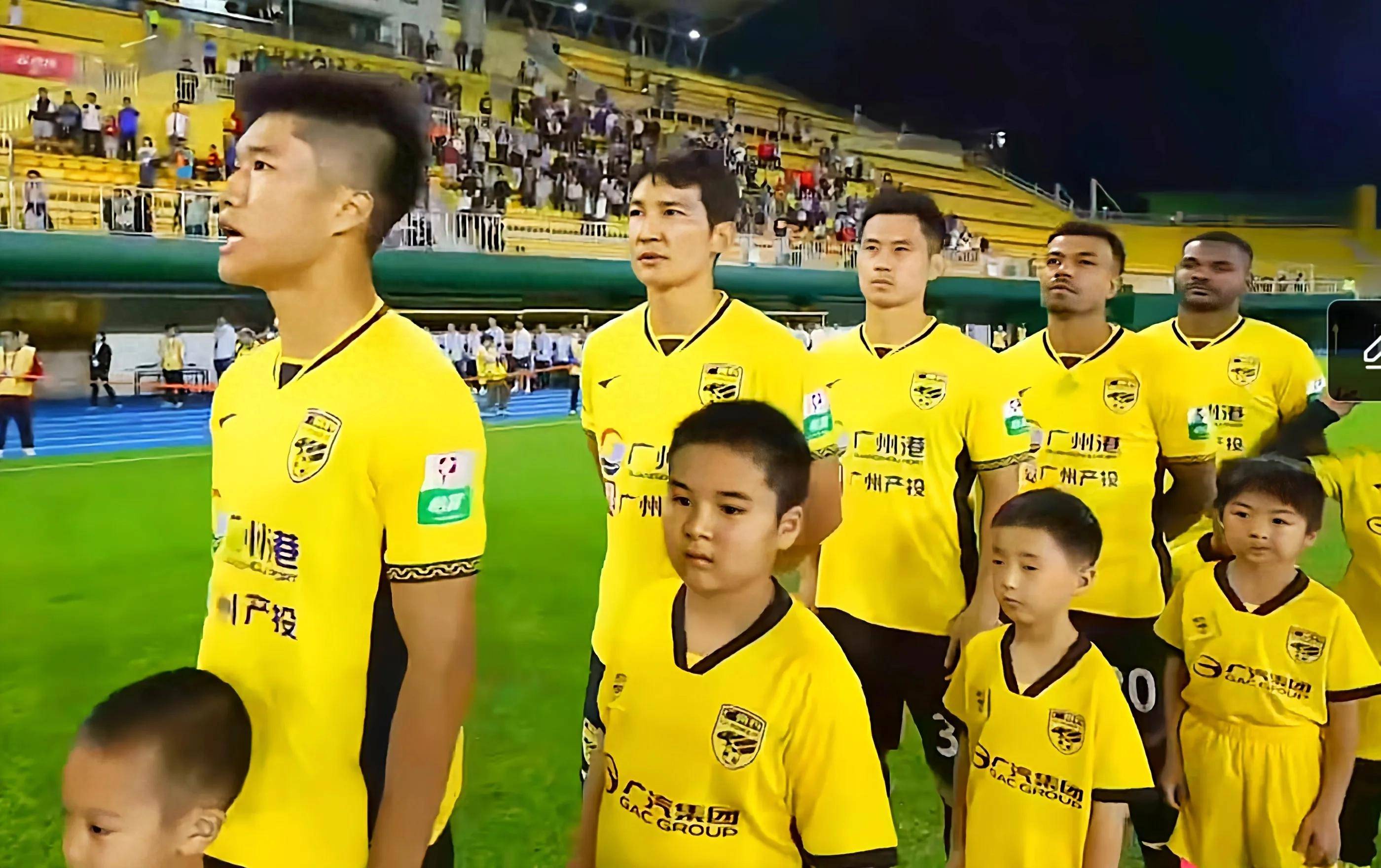 广州豹0-2告负，铁人1-0取胜，铜梁龙4-3绝杀红狮，中甲积分榜新鲜出炉！的简单介绍