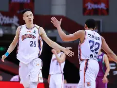 包含上海男篮主力受伤，团队齐心协力的词条