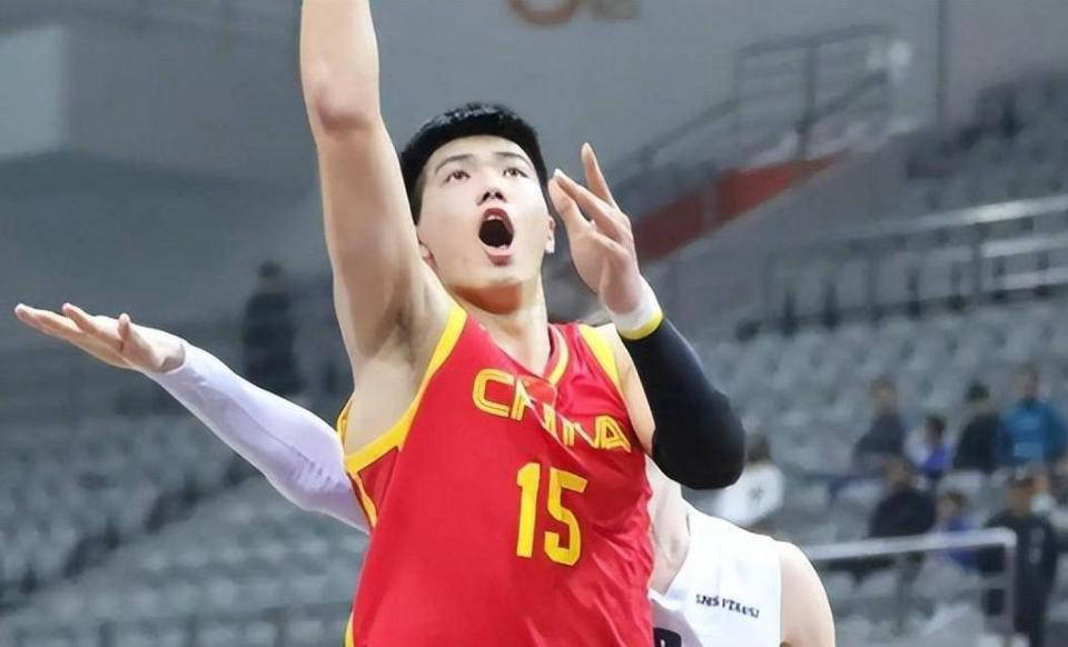 新赛季上海男篮表现出色，助力球队取得连胜