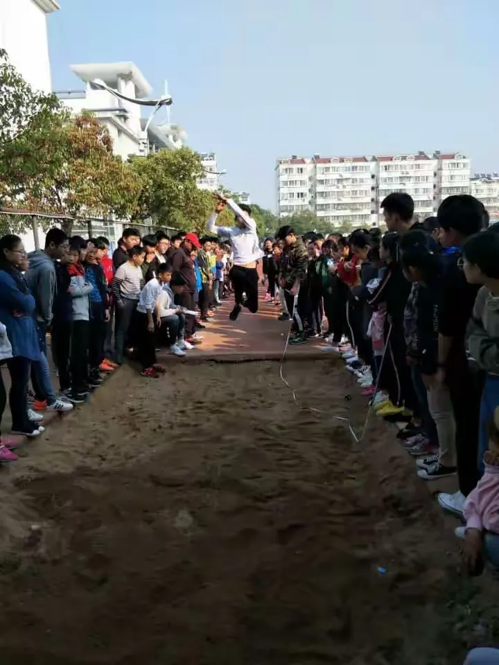 od体育-关于足球场内外的激动时刻令人心潮澎湃的信息